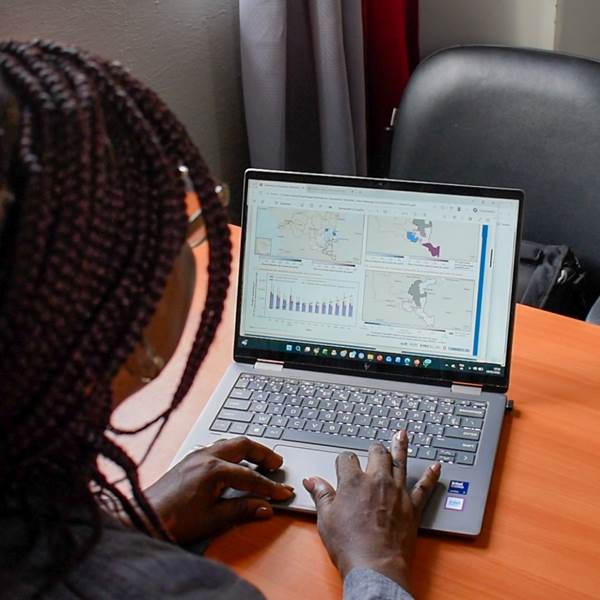 DSC 0322.00 00 39 21.Still001