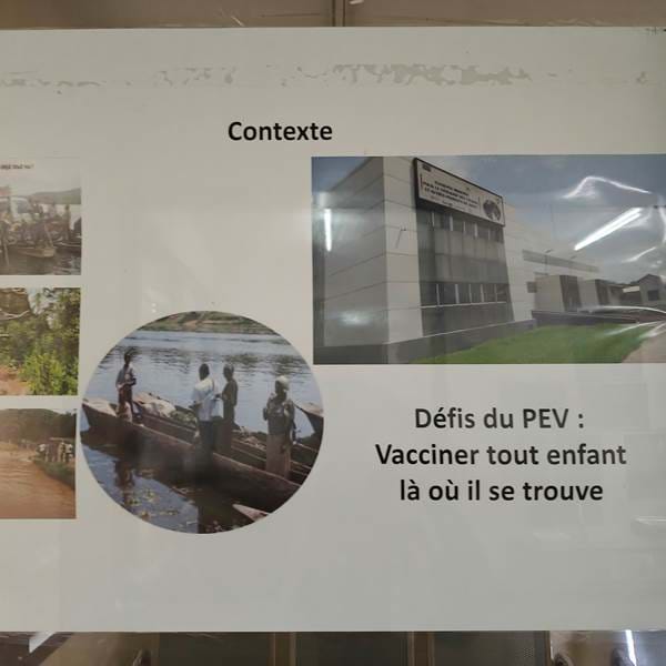 Affiche du PEV sur la vaccination infantile